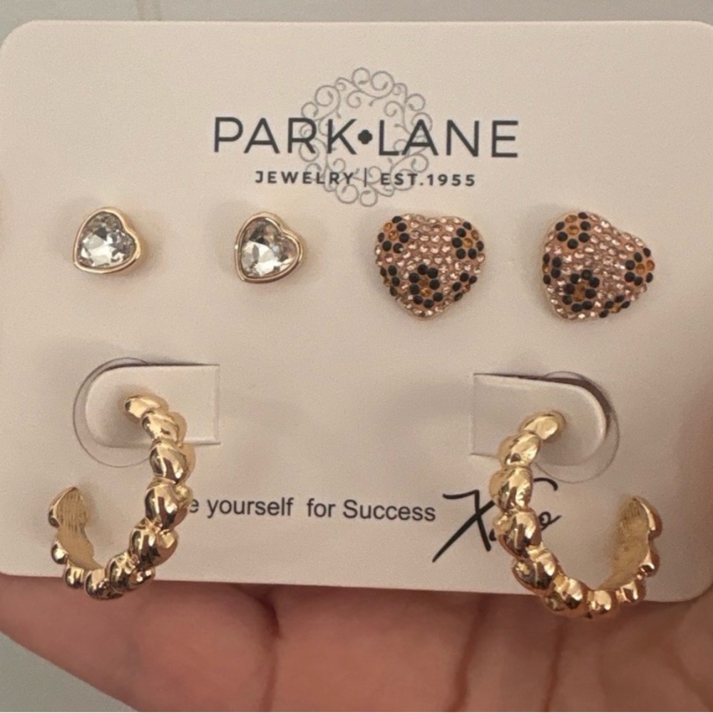 Park Lane Fierce heart Earring Set - Picture 7 of 13